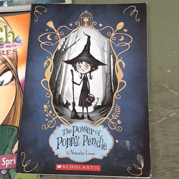 Disney Star Darlings and Witch Adventures paperback books total of 10 - Picture 11 of 16